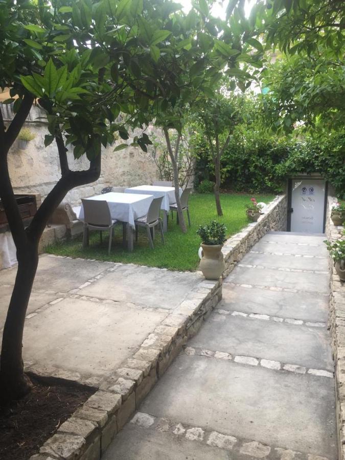House Garden Modica Apartment Bagian luar foto